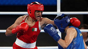 French female boxers barred from championships over genetic tests