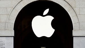 Apple eyes using AI to design its chips: executive