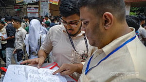 Students weather rain to take HSC exams