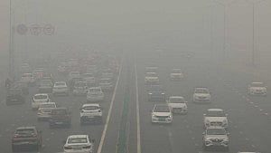 Delhi cuts back to 2-day home office