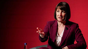 Reeves vows to keep UK economy steady