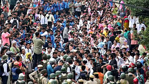 মিয়ানমার থেকে মণিপুরে ‘৯০০ জঙ্গি’, সতর্কাবস্থা