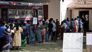 Colombians vote in Congress, presidential primaries