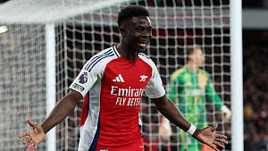 Arsenal welcome back Saka in PL title race