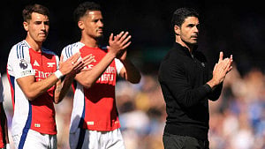 Arteta bemoans penalty as Arsenal drop points at Everton