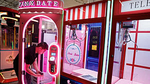 Chinese factory bids to keep exporting fun