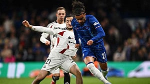 Gusto injury sours Chelsea's comeback win