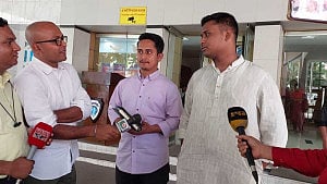 Hasnat, Sarjis make surprise visit at ACC