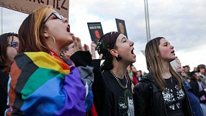 Hungarians keep up protests against Orban's move to ban Pride