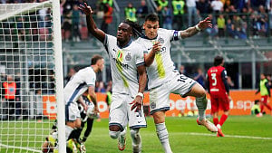 Inter consolidate top spot with composed win over Cagliari