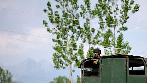 Indian army chief in Kashmir amid rising tensions with Pakistan