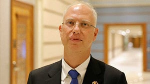 Putin envoy predicts possible Ukraine peace within a year