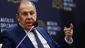 Not easy to agree Ukraine peace deal with US: Russia
