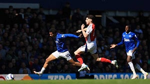 Everton hold Arsenal to draw