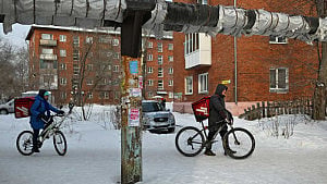 Russians turn to courier jobs as delivery boom offers extra cash
