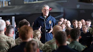 Starmer nears EU defence pact