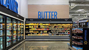 Trump meets with US retailers to discuss tariffs