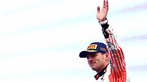 Verstappen wins Japanese Grand Prix for fourth straight year
