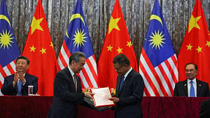 Xi calls on Asian nations to resist confrontation, protectionism