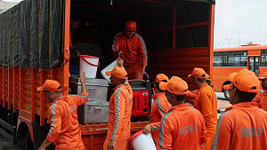 Locals in flood-ravaged Indian village bemoan rescue delays