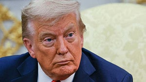 Trump renews push for denuclearisation talks with Russia, China