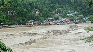 4 dead, over 50 missing as flash floods hit Indian village