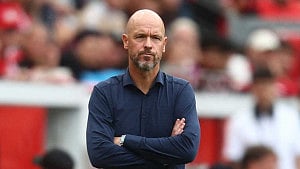 Leverkusen slump in Ten Hag's first league game