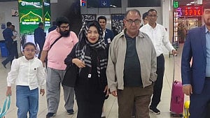 Mirza Abbas flies to Bangkok for eye treatment