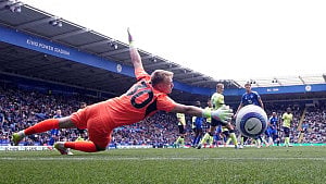 Newcastle sign Ramsdale from Southampton