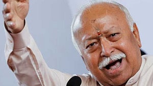 জন্মহার কমছে, ভারতে পরিবারপ্রতি তিন সন্তান নেওয়ার তাগাদা আরএসএস প্রধানের