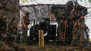 Russian forces make sudden thrust in eastern Ukraine