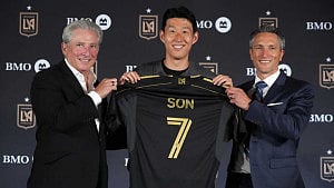 Son joins LAFC in MLS record deal