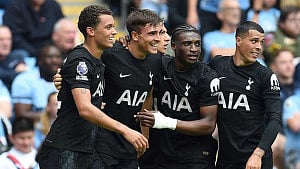 Spurs win at City to continue strong start