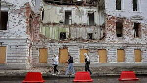 Ukraine presses Russian troops back on part of Sumy front