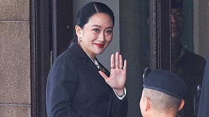 Thai court ends Paetongtarn's premiership