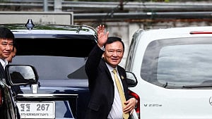 Thai court clears ex-PM Thaksin Shinawatra in royal insult case