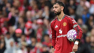 Stoppage-time penalty gives United dramatic win over Burnley