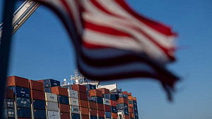 US trade gap skids to 2-year low