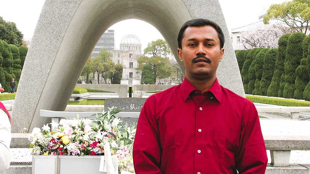 Hiroshima Peace Memorial Park 2006. The writer, standing where the hypocenter’s shadow once burned, traced the scars of a city. Credit: Baizid Khoorshid Riaz
