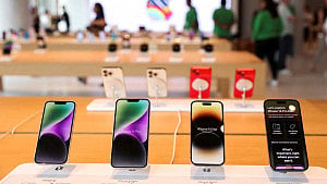 Apple to resist India order to preload state app amid political outcry