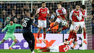 Arsenal make it six with win over Club Brugge