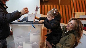 Kosovo's ruling party set to win vote