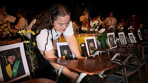 17 die in Colombia school bus accident