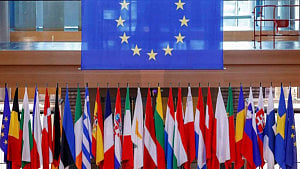 EU agrees approach to migration, asylum