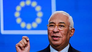 EU shifts from using frozen Russian assets to borrowing for Ukraine
