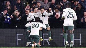 Chelsea reach League Cup semi-finals