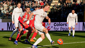 Hojlund double secures Napoli win