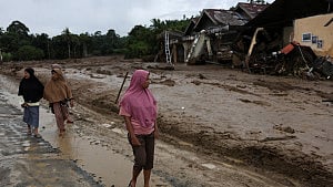 Indonesians blame deforestation for devastating floods