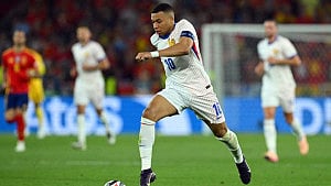 Mbappe chasing Ronaldo as Real host Celta
