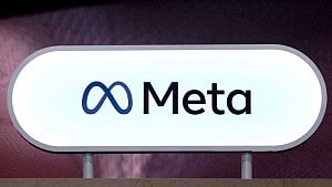 Meta pushes Phoenix MR glasses launch to ‘2027’